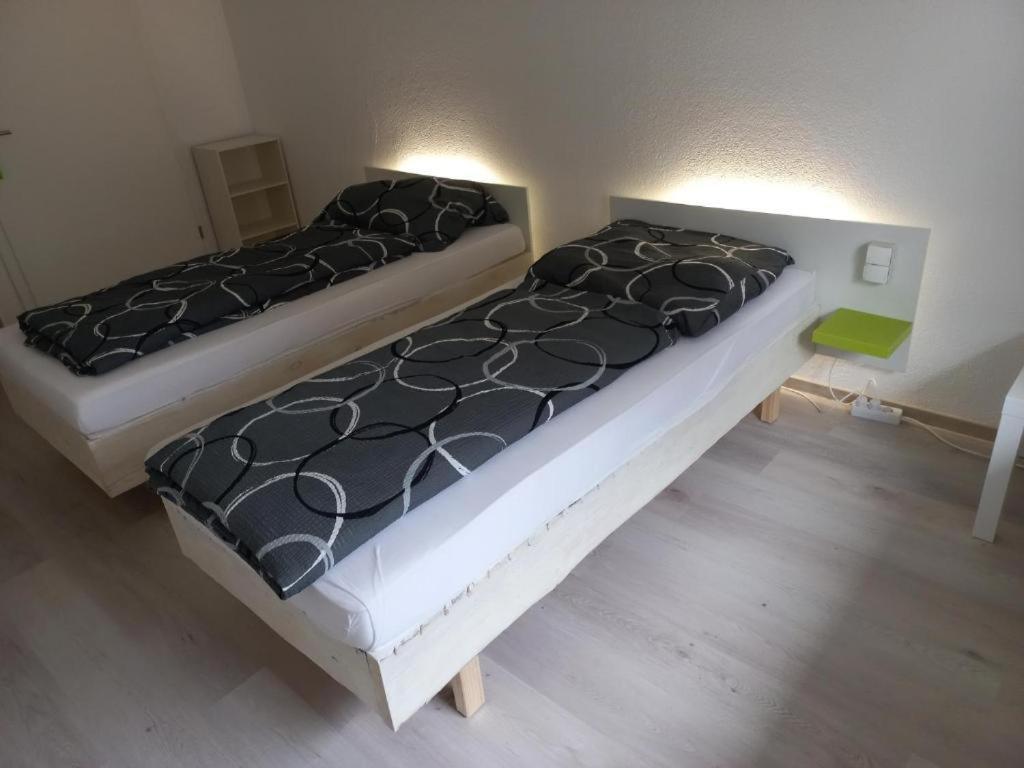 Hoteliving Am Bahnhof Pohlheim Bagian luar foto